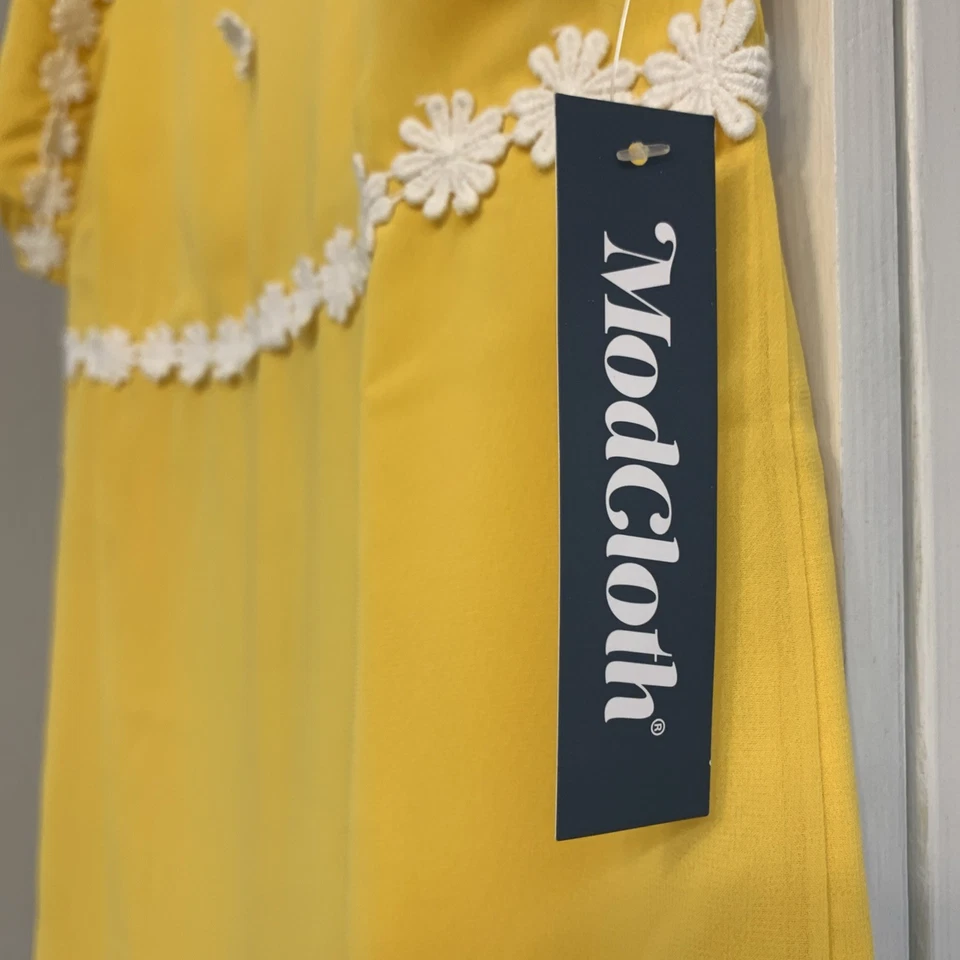 NEW ModCloth How Sweet It Is Daisy Shift Dress Butter Yellow 60s 70s Retro Sz 6 - Image 2 of 4