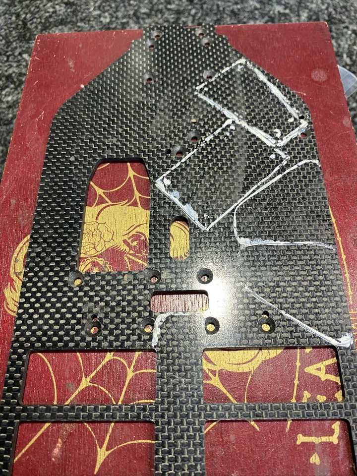 Chasis de fibra de carbono Hot Bodies Cyclone D4 Foto 4 de 4