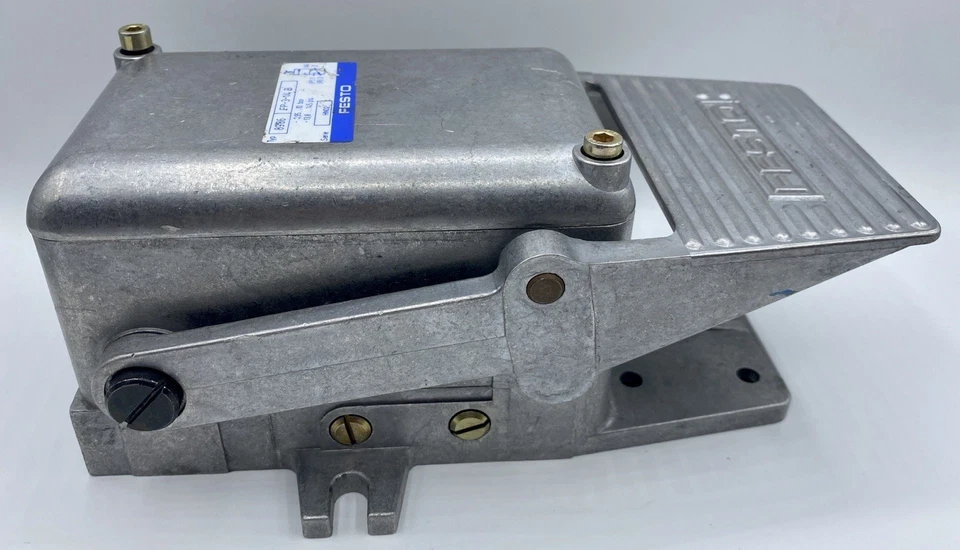 NEW Festo 8986 FP-3-1/4-B Foot Pedal / Valve with Detent 3/2 G1/4 - SHIPS FREE!! - Image 3 of 4