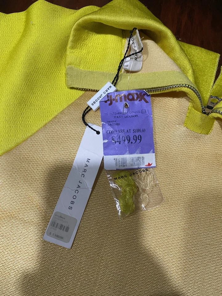 Camiseta para mujer Marc by Marc Jacob talla mediana Foto 2 de 4
