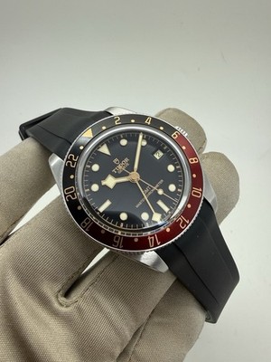 2024 Tudor Black Bay 58 GMT Red Black 39mm Rubber Strap Watch 7939G1A0NRU B+P