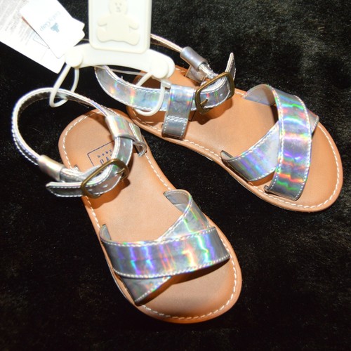 Baby Gap Metallic Silver Criss Cross Sandals Toddler 6 $25 NWT - Foto 1 di 1