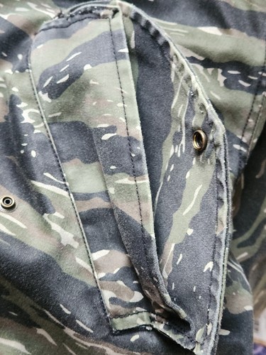 SS21 Supreme Capucha Máscara Parka XL Raro Abrigo Tigerstripe Camo Relieve Logo - Imagen 10 de 21