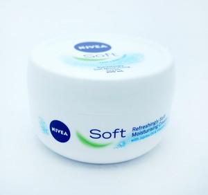 nivea face moisturiser