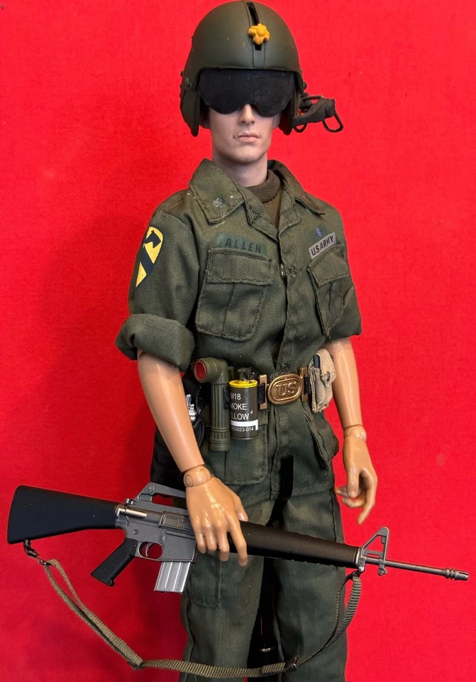 1/6 US ARMY MAC-V SOG VIETNAM WAR HELICOPTER PILOT BANDIT JOES CUSTOM. - Image 2 of 4