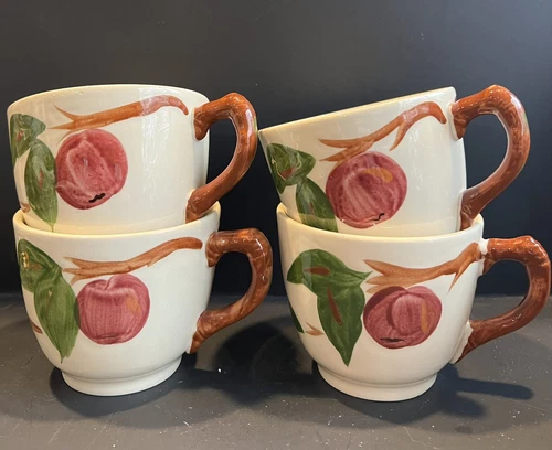 Four Vintage Franciscan Apple Design Tea Cup Coffe Mugs England Made Dinnerware