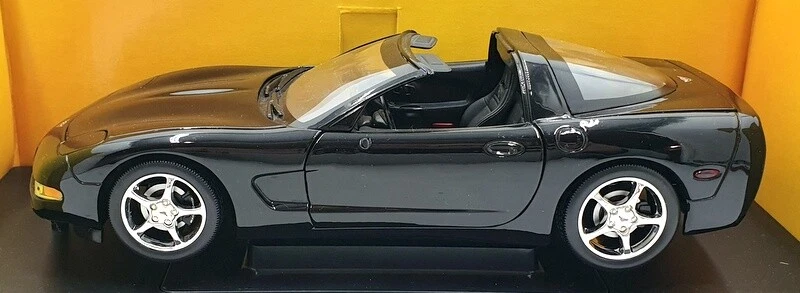 Ertl 1/18 Scale Diecast 33255X - 2003 Chevrolet Corvette - Black - Image 3 of 4