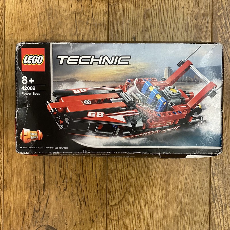 Lego Technic 42089 Power Boat Racing Box Set Retired -Box Damage as shown