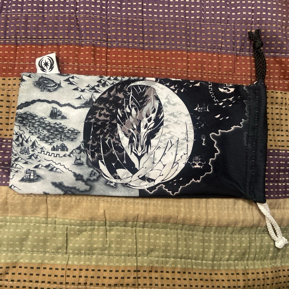 SOLO BOLSO 3DS Fire Emblem Fates edición especial con cordón Foto 2 de 2