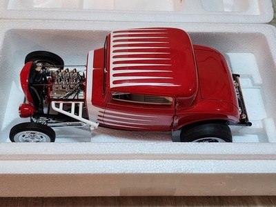 ACME 1:18 1932 FORD THREE WINDOW PEPPERMINT TWIST - A1805026 - FREE SHIPPING