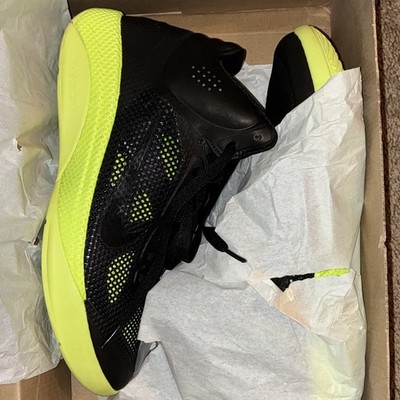 Nike Zoom Hyperfuse Men s Black/Volt Mid Top Lace-Up Mesh Sneakers 407622-006
