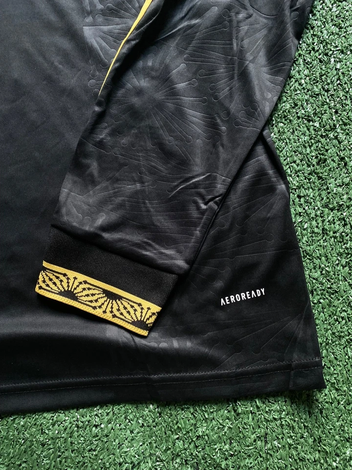 Camiseta de fútbol México 2025/26 negra manga larga Foto 3 de 4