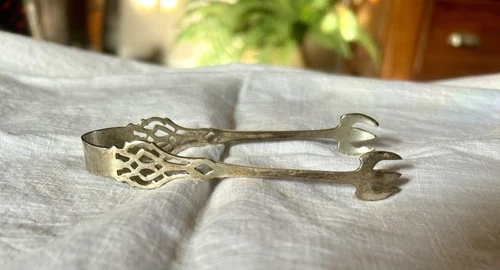Lunt Antique Sterling Silver Sugar Tongs
