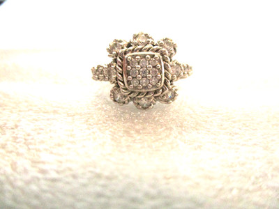 JUDITH RIPKA SIGNED STERLING SILVER CZ (21) STATEMENT RING - Sz 8.25