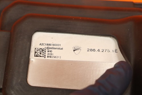 2021 DUCATI PANIGALE V4 V4S OEM ECU COMPUTER CONTROLLER UNIT BLACK BOX ECM CDI - Picture 2 of 9