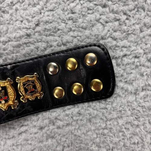 WWE Mini Undisputed Championship Belt Replica Snap Closure - Picture 5 of 10