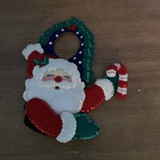 Bucilla Santa Handmade Felt Sequin Applique Door Knob Hanger Christmas Holiday