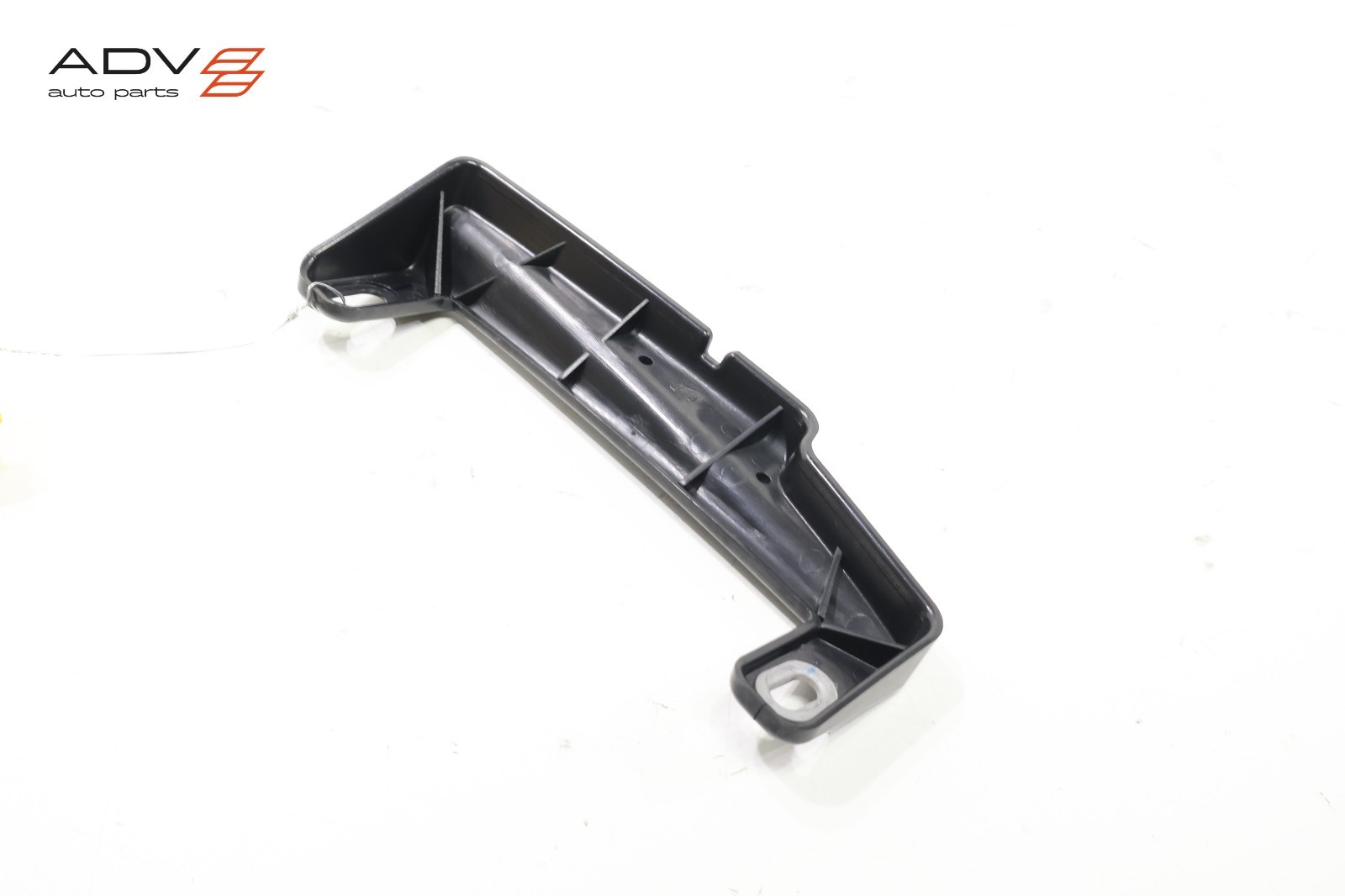 2014 - 2020 BMW i8 I12 FRONT BUMPER LEFT DRIVER SIDE SUPPORT BRACKET OEM