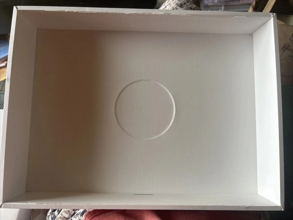 MacBook Air 13 pulgadas SOLO EN CAJA color azul medianoche Foto 4 de 4