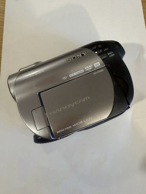 Sony Handycam DCR-DVD308 Camcorder PLEASE READ for parts or Repair
