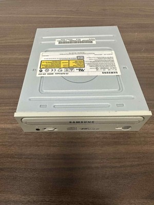 Samsung SW-232 32x10x40 CD-RW IDE Drive 5V 1.5A 12V 1.5A Very Good