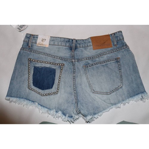 Band Of Gypsies Rose Womens Jean Shorts Blue Frayed Studded Button Fly 31" x 2" - Picture 2 of 3