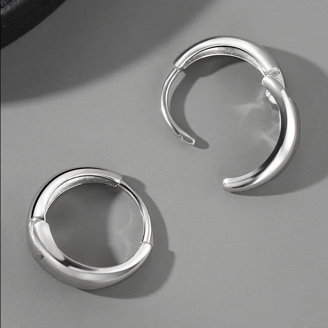 Pendientes de aro pequeños de 13 mm para hombre mujer clásicos tono plata joyería de moda Foto 2 de 4