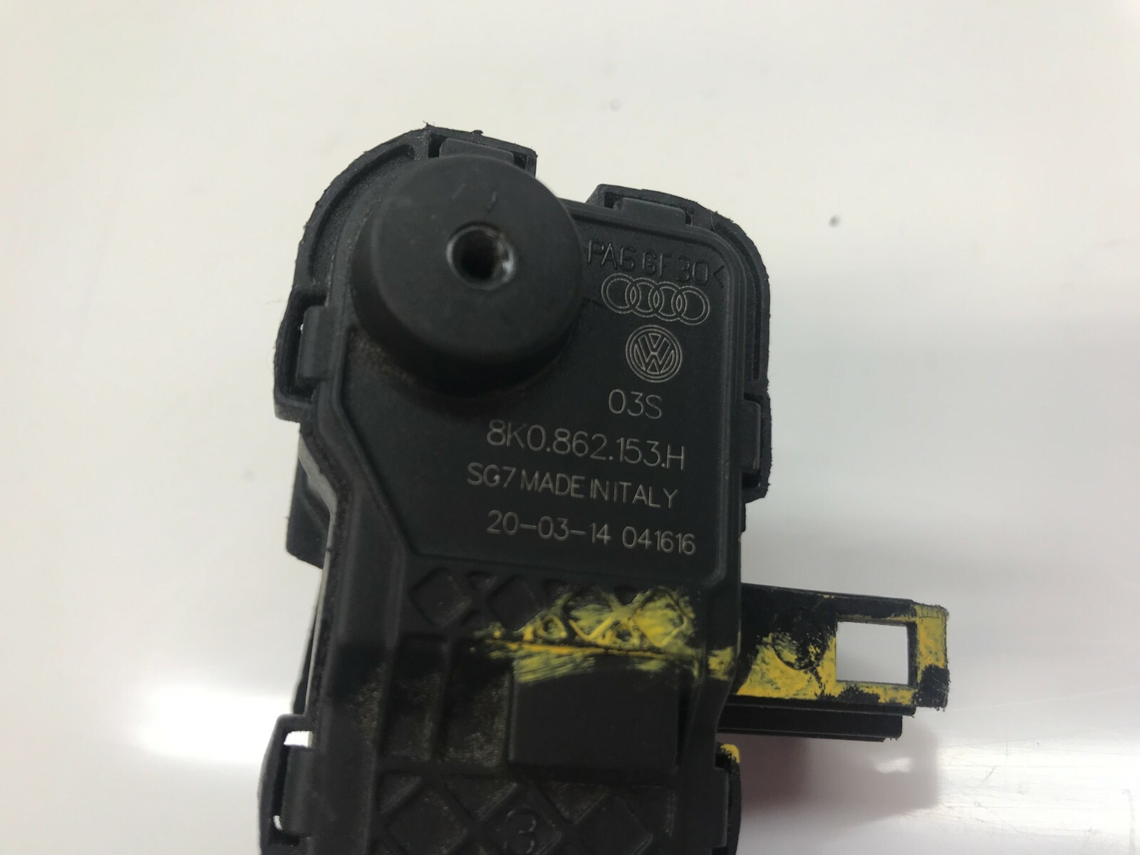 LAMBORGHINI AVENTADOR LP700 FUEL DOOR FLAP LOCK ACTUATOR MOTOR OEM 8K0862153H