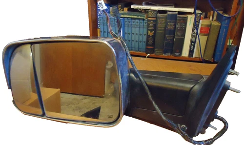 2013-2014 Dodge Ram 2500 3500  Side View mirror w/Tow package   Left Salvage