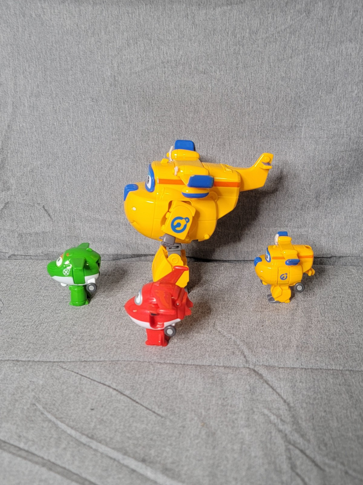 Super Wings Transform-A-Bots Bundle Of 5 Good condition Planes