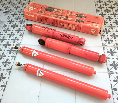 Koni nachstellbare Stoßdämpfer Subaru 1800 1600 Leone JF23 Kombi Wagon 4WD 80-82