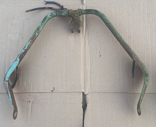 JOHN DEERE UNSTYLED STYLED A PLUG WIRE LOOM CONDUIT CLAMP AW AN ANH AWH