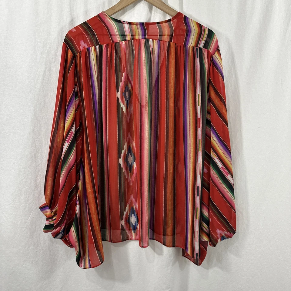 Top Audrey Rojo Suroeste Azteca Transparente Botón Único Gran Tamaño O/S Colorido Foto 2 de 4