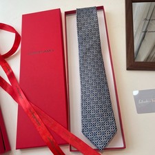 NWT Men's Ferragamo Silk Necktie Luxury Business Formal
