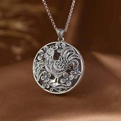 I05 Pendant Rooster on a Flower Meadow Fine Silver Silver 990