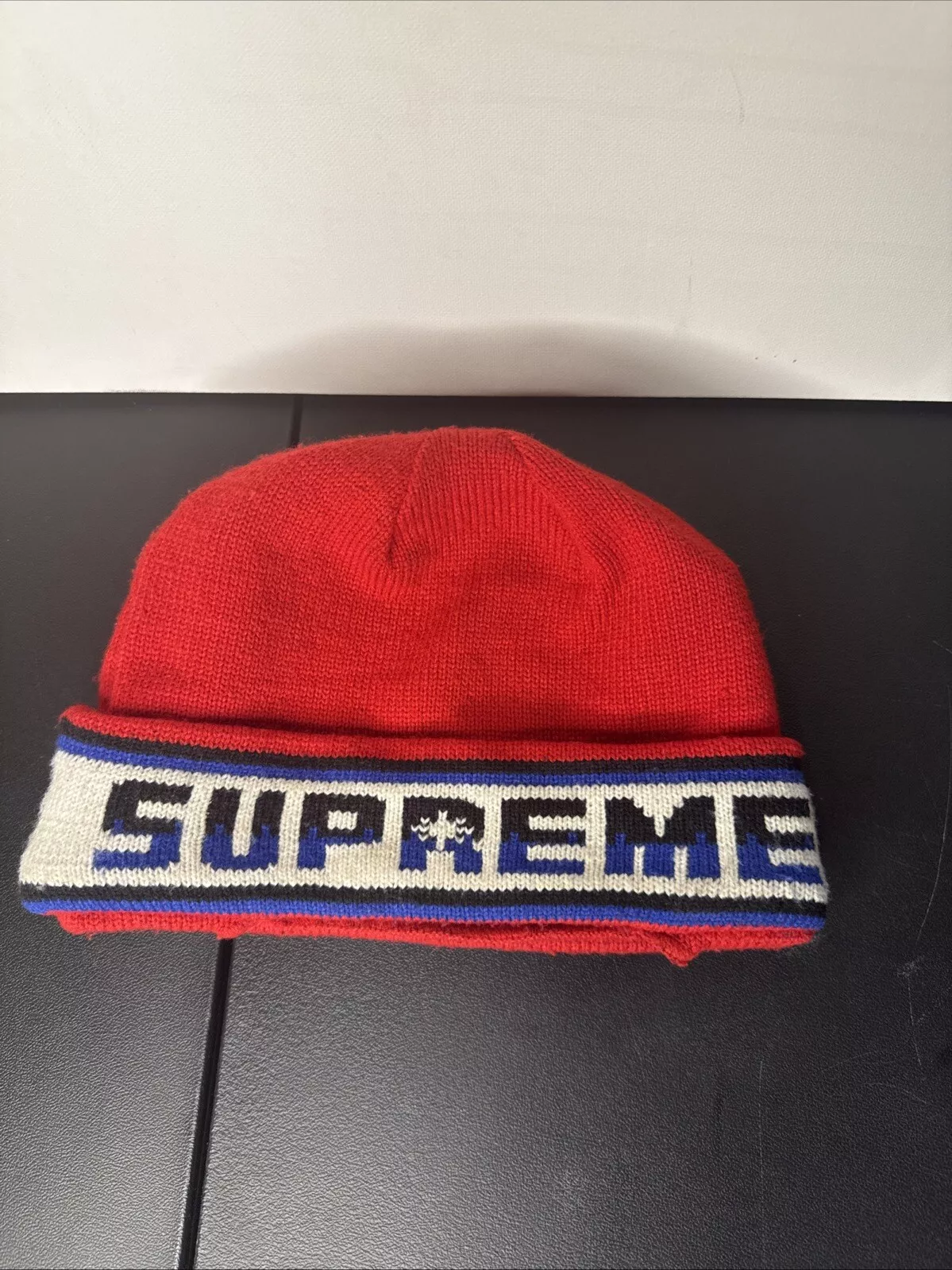 CASQUETTE CHAPEAU CAGOULE ROUGE BONNET MASQUE DOUBLE LOGO SUPRÊME FW20