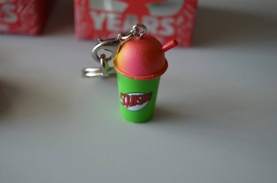 (2 Pack) The Simpsons: 25th Anniversary - Keychains - Donut & Squishee --NEW - Image 4 of 4