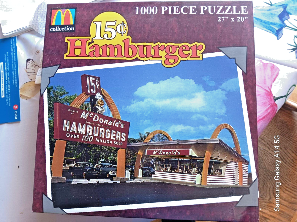 McDonalds Collection Puzzle - 15¢ Hamburger - 1000 Piece - Vintage 1997 - SEALED