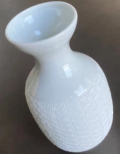 ROYAL PORZELLAN KPM Bavaria MCM Mid-Century 8” White Porcelain Vase, Mod Op Art