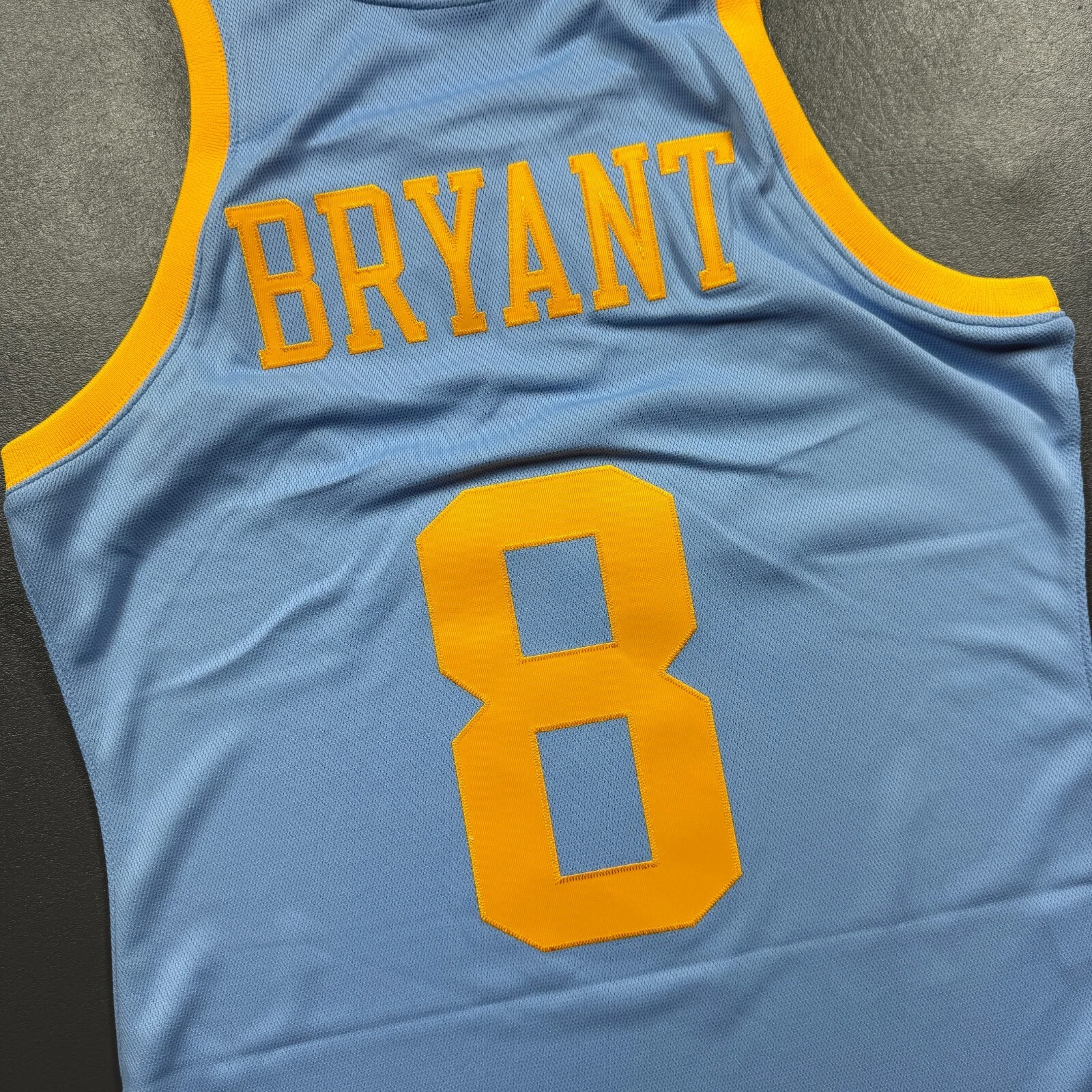 100% Authentic Kobe Bryant Mitchell Ness 01 02 MPLS Lakers Jersey Size 40 M - product detail image 6
