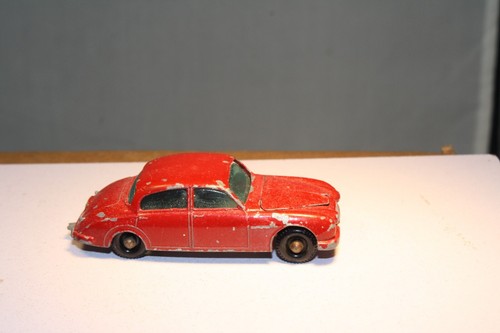 65B Jaguar 3.4 Litre Matchbox Lesney Made in England - Picture 4 of 5