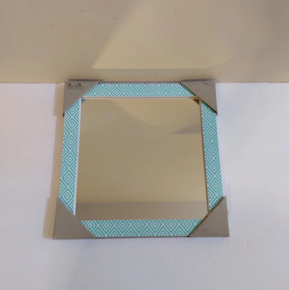 НОВОЕ зеркало с рамой Malden Chevron 8 дюймов x 8 дюймов 20,3 см x 20,3 см бирюзово-белое - Изображение 3 из 4