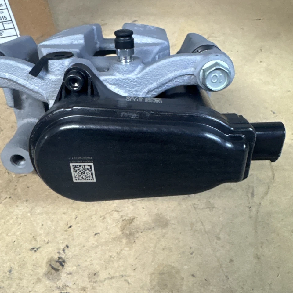 Genuine Hyundai Disc Brake Caliper 58310-S9A30 DRIVERS SIDE REAR OEM NEW Foto 3 de 4