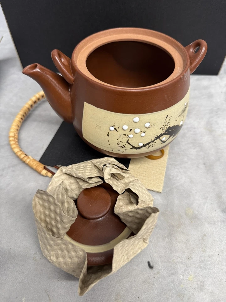 Juego de tetera japonesa Kyusu 4 tazas de gres flor de ciruelo hecho en caja de Japón Foto 2 de 4