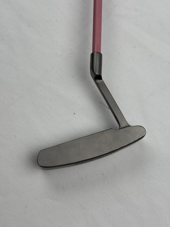 Boccieri Ladies 34.5" CX2 Putter Blade Pink Milled Face This Putter Is Beautiful - Image 3 of 4