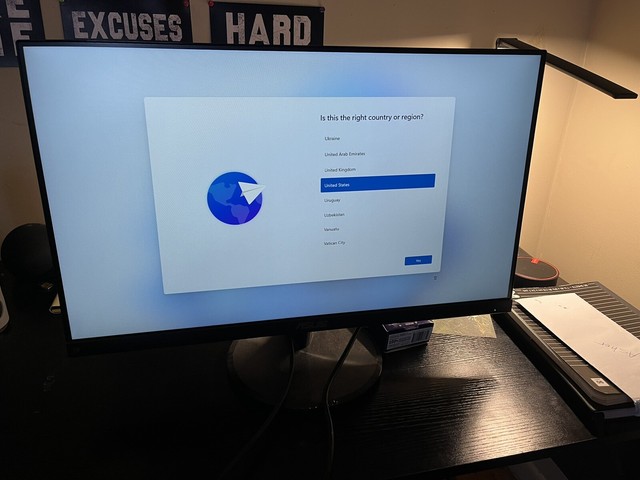 ASUS VP249QGR 23.8 inch Widescreen LED 