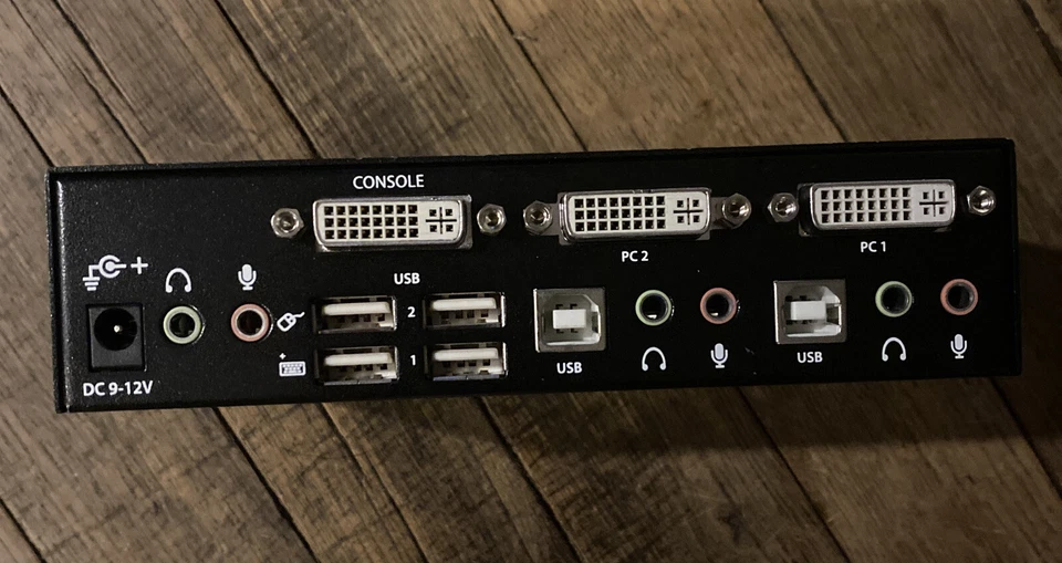 StarTech.com SV231DD2DUA 2 Port Dual DVI USB KVM Switch Audio USB Hub See Desc Q - Image 3 of 3