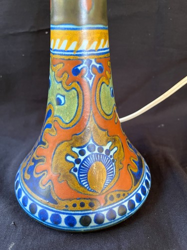ancien pied de lampe en faïence hollandaise Gouda . Vers 1920. Plusieurs marques. décor rhodien - Photo 4 sur 10