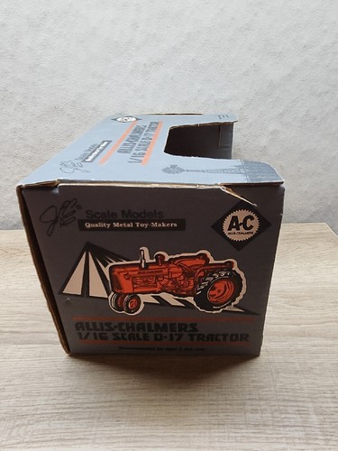 Vintage Original 1/16 Scale Models Allis Chalmers D-17 Toy Tractor In Box!! - Picture 5 of 5
