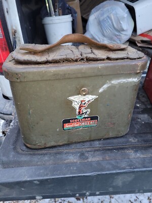 Vintage Swivel Seat & Shotgun Shell Box~Hunter Cabin Camp Lunchbox Prop Working